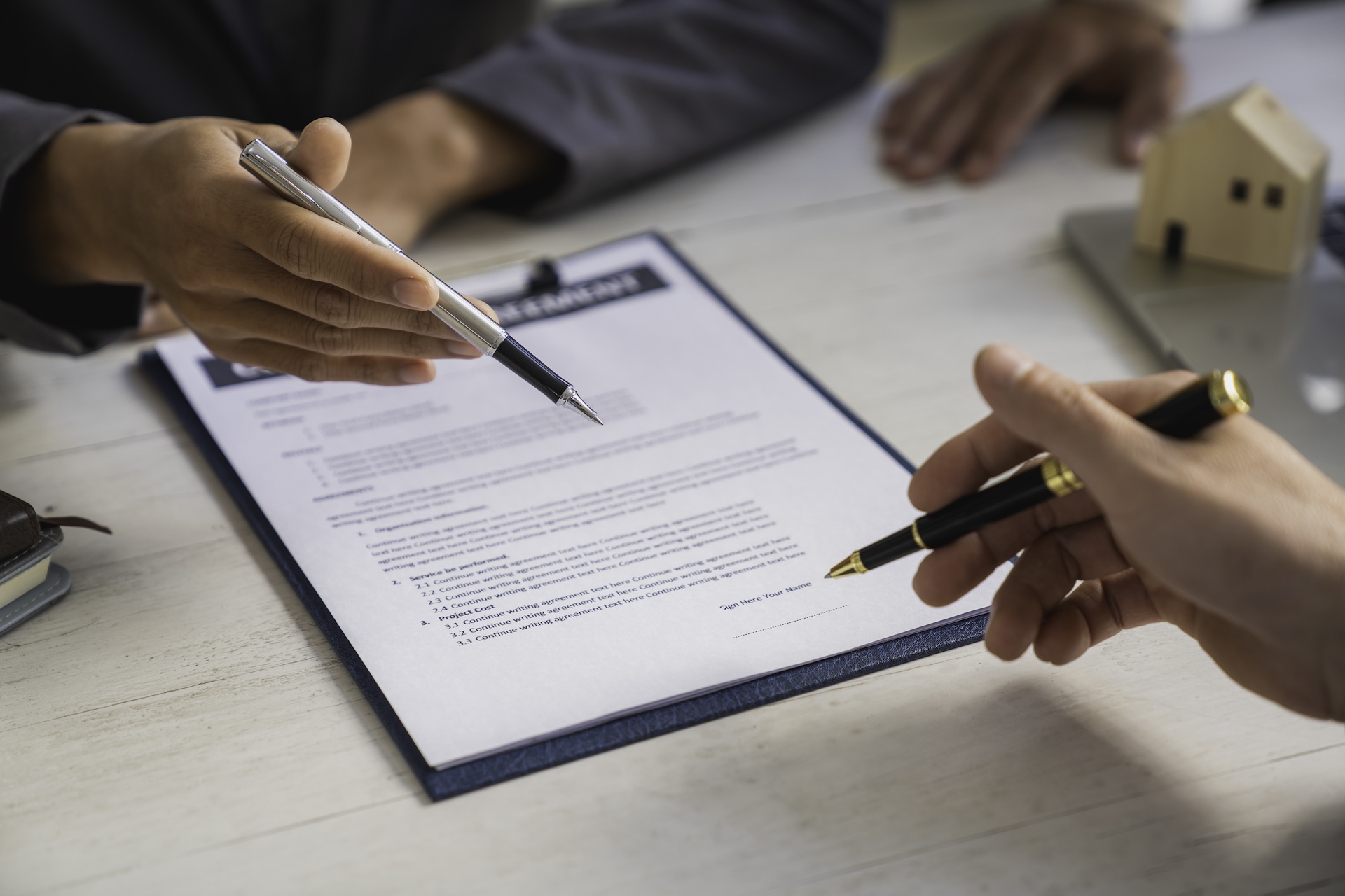 real estate agents are negotiating house samples a 2025 02 18 10 44 24 utc